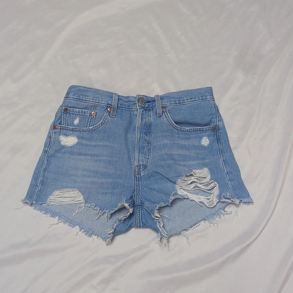 Levi's 501 Classic High Rise Button Fly Cut Off Distressed Shorts Light Wash